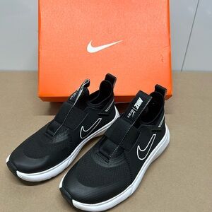 Nike Flex Plus GS kids athletic shoes youth 1.5